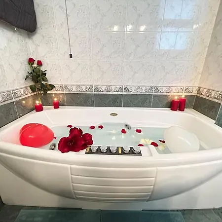 Jacuzzi-idrotherapy Duomo 5 Min Qcterme 100m Apartamento Milão